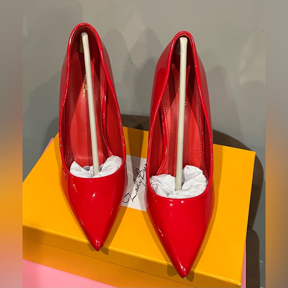 CHERRY RED POINTED TOE STILETTO PUMPS NIB